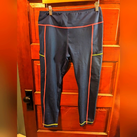 Vineyard Vines Performance Leggings - Picture 3 of 4